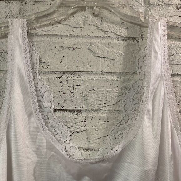 Vintage Adonna White Lace Slip Top Nylon 46 - Picture 7 of 9